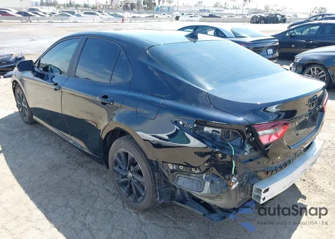 2024 Toyota Camry Le z USA, uszkodzony, nr VIN 4T1C11AK6RU871731